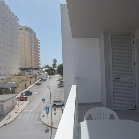 Exclusivo Com Piscina E Garagem Na Da Rocha * Portimao