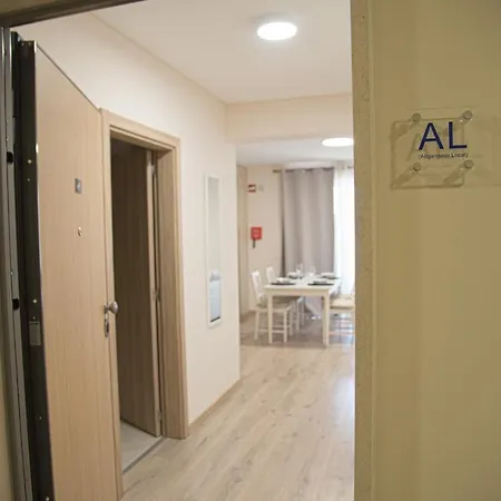 Exclusivo Com Piscina E Garagem Na Da Rocha Portimao