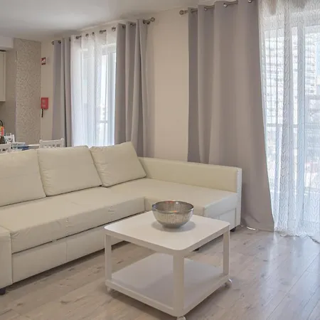 Apartment Exclusivo Com Piscina E Garagem Na Da Rocha