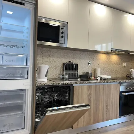 Apartamento Elite 3f Com Mar, Piscina E Garagem Portimão