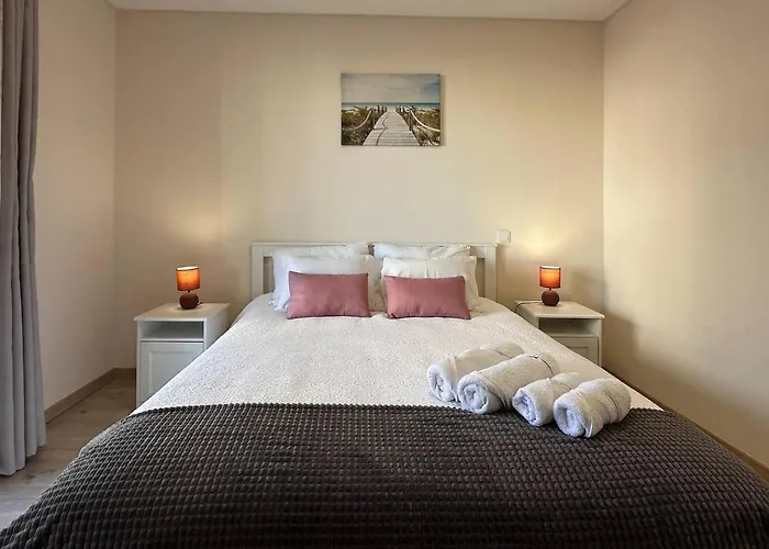 Piscina, Garagem A 5 Min A Pe Da Da Rocha ポルティマン