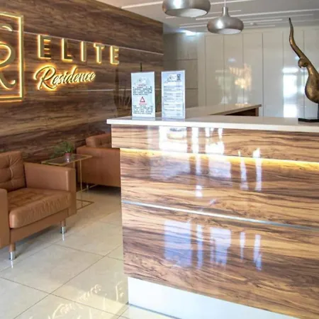 Elite 3f Com Mar, Piscina E Garagem * Портіман